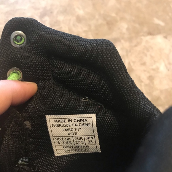 And1 boys high top shoes - Picture 4 of 4